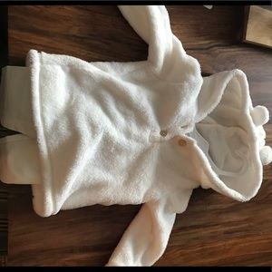 Carter’s 12 Months white on white 2 piece set